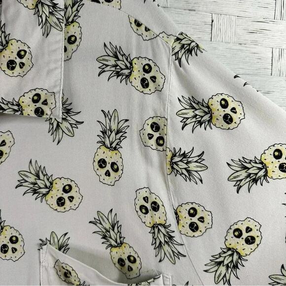Torrid button-down blouse skull pineapples tropical whimsigoth plus size - Picture 8 of 14